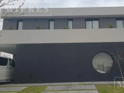 Casa en Alquiler de 4 dormitorios