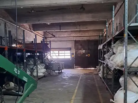Galpon en Venta 55  mts Fondo