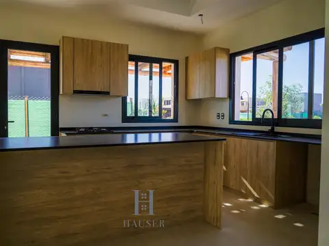 HAUSER VENDE HERMOSA CASA A ESTRENAR DE 3 HABITACIONES EN BARRIO GRAN BOEDO!