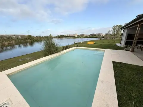 Casa en Alquiler de 3 dormitorios