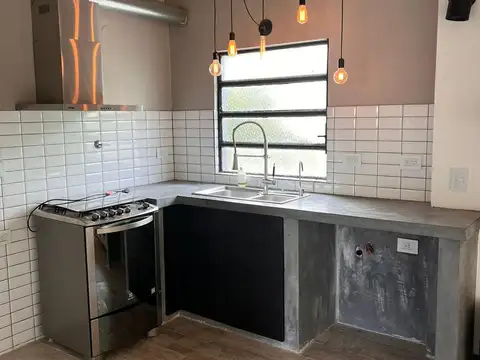 Depto Tipo Casa 2 ambientes con 1 baño