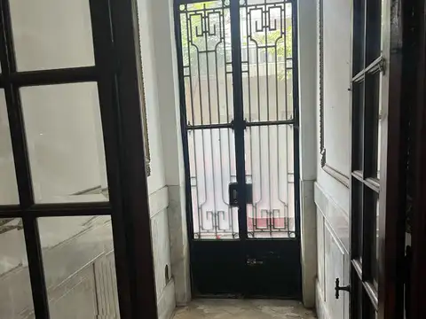 VENTA PH 4 AMBIENTES CON PATIO SIN EXPENSAS