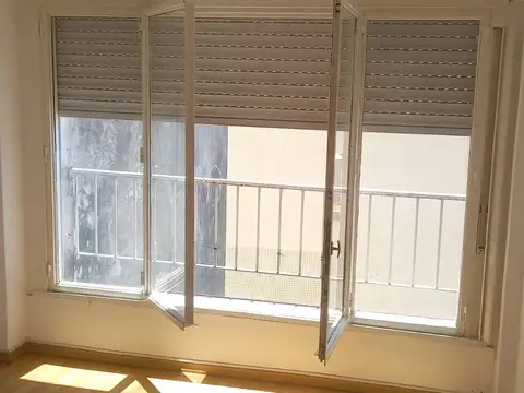 sarmiento 2100, Piso 8