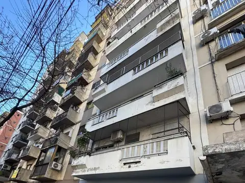 Avenida Hipólito Yrigoyen 3300