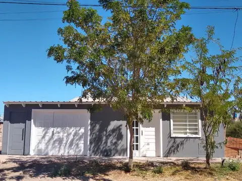 venta de casa y monoambiente Plottier | 177m²