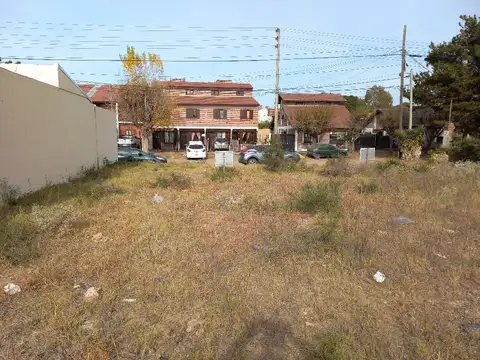 Terreno en Venta 30  mts Fondo