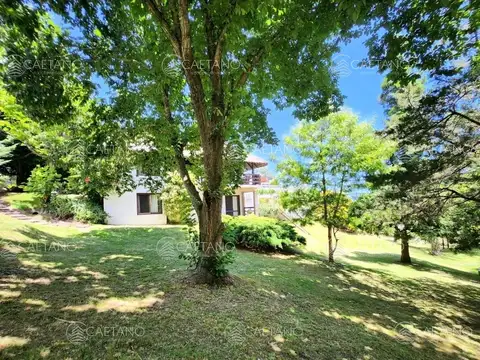 Casa 11 ambientes con 10 baños