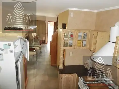 Depto Tipo Casa 5 ambientes con 2 baños