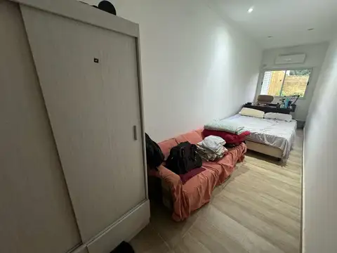 HERMOSA CASA EN VENTA (  PAVON 2068 )