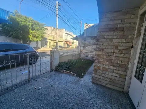 Depto Tipo Casa en Venta con 1 cocheras