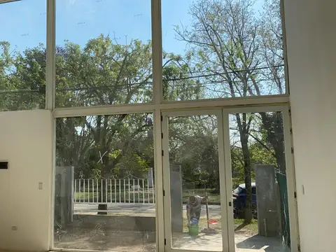 Local en Alquiler en Funes, $ 1.000.000