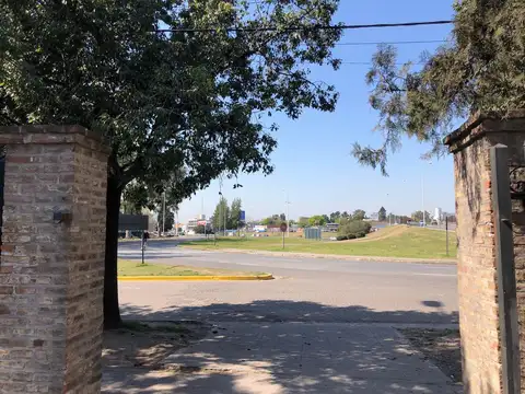 Casa en Venta en Barrio Parque Leloir, USD 1.100.000