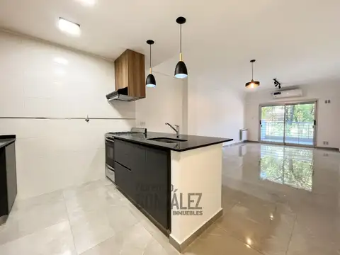 ACASSUSO 6200, Piso 1