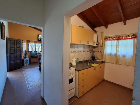 Los Reartes. Casa de dos dormitorios a 4 cuadras del río.