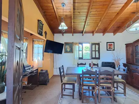 Casa 4 ambientes con 1 baño