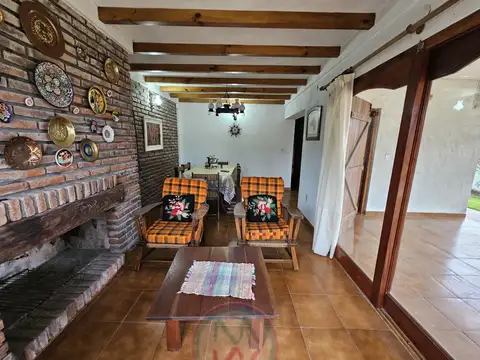 Casa en Venta con 1 cochera
