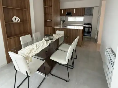 Departamento reciclado a nuevo y equipado.