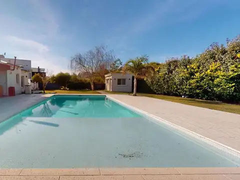 Casa en Venta en Countries y Barrios Cerrados en Esteban Echeverria, USD 349.999