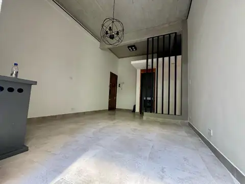 PH 2 amb hecho a nuevo. Patio c/parrilla. Baño y Toilete   Financiacion Privada
