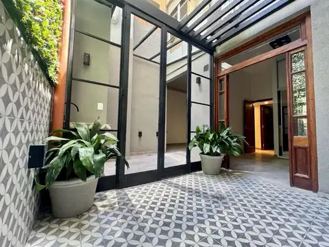 PH 2 amb hecho a nuevo. Patio c/parrilla. Baño y Toilete   Financiacion Privada