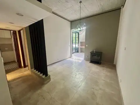 Depto Tipo Casa en Venta de 1 dormitorio