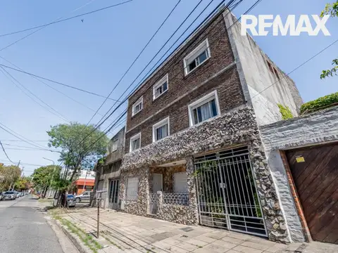 Depto Tipo Casa en Venta de 6 ambientes