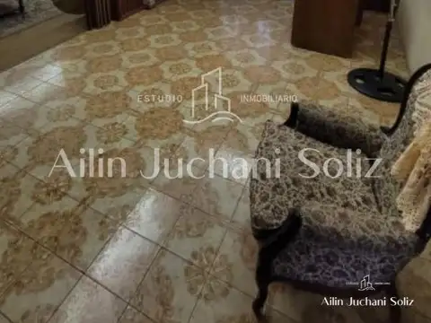 Casa 5 ambientes con 2 baños