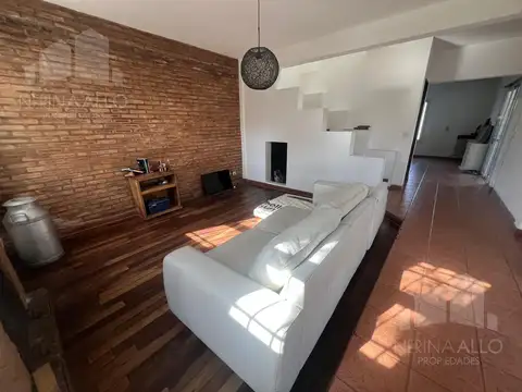 Casa 4 ambientes con 1 baño