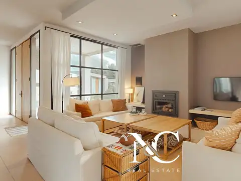 Casa 4 ambientes con 2 baños