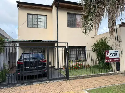 CHALET 7 AMBIENTES E VILLA ADELINA