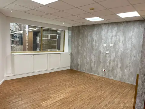 Oficina en Alquiler al Este