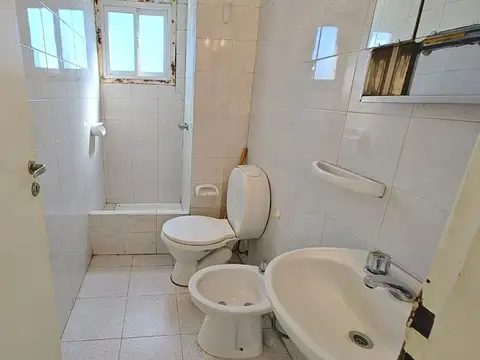 Departamento en Alquiler en Lomas De Zamora, $ 600.000