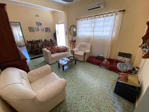 Depto Tipo Casa en Venta de 4 ambientes