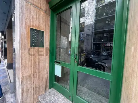 Sarmiento 1900, Piso 0