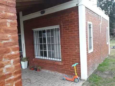 Dr. Unanue 31 y Colectora. (Cañuelas)