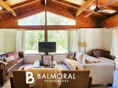 Casa 4 ambientes con 3 baños