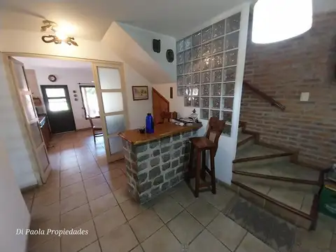 Casa en Venta con 3 cocheras