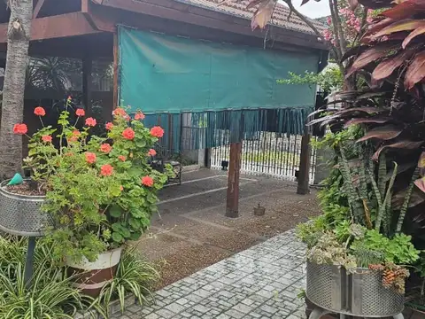 Depto Tipo Casa en Alquiler de 2 dormitorios