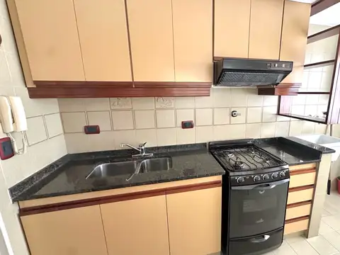 Departamento en Alquiler en Quilmes, $ 450.000