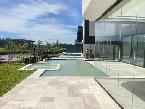 Venta casa 6 amb al rio Barrio El Yacht, Nordelta, Tigre