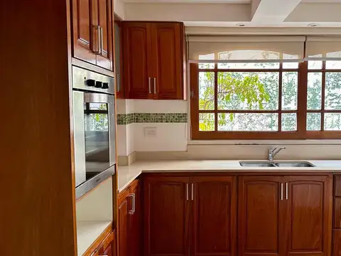 Departamento en Venta de 6 ambientes