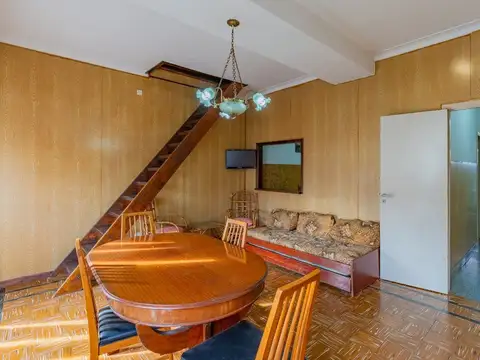 Depto Tipo Casa 3 ambientes con 2 baños