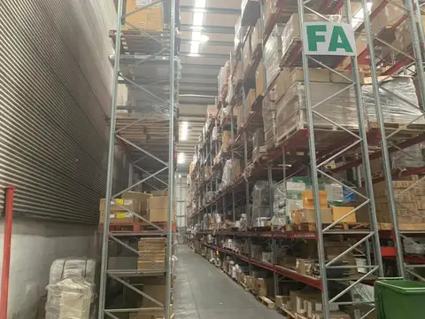 Galpon en Alquiler A Estrenar