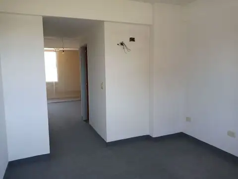 OFICINA EN VENTA - KM 41 Pilar