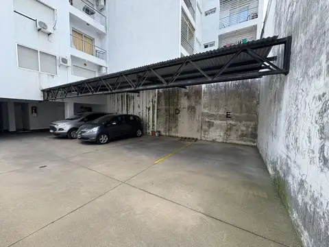 VENTA COCHERA ZONA TERMINAL