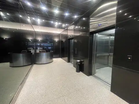 Oficina en Alquiler en Catalinas, USD 2.450