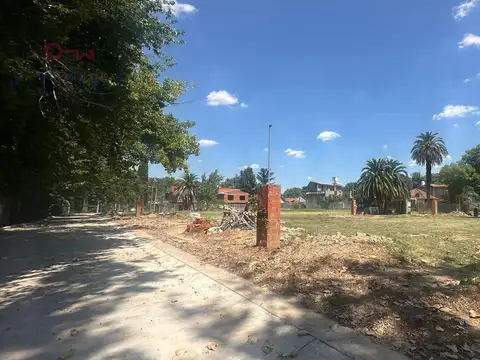 Terreno en Venta 23  mts Fondo