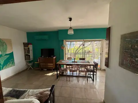 Depto Tipo Casa en Venta de 5 ambientes