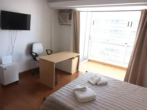 Excelente temporal de 34 m2/ Balcón cub/ Super luminoso/ Reciclado / vista abierta