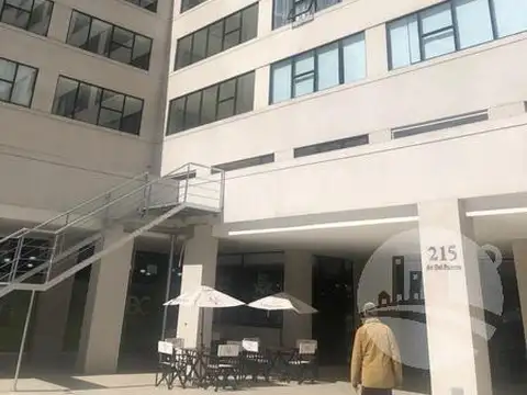 Avda. del Puerto al 215